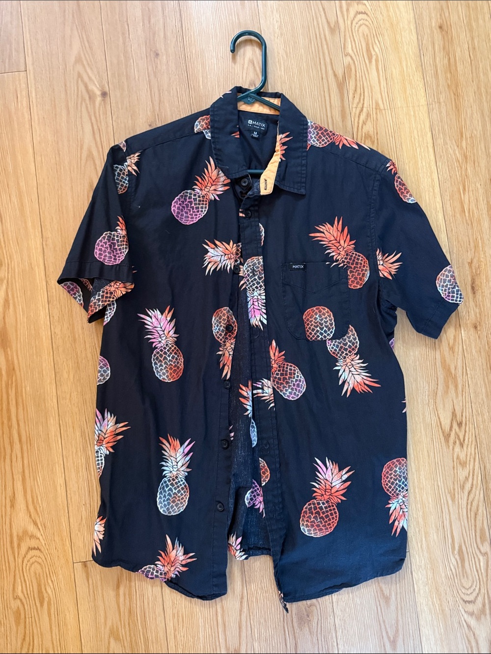 Matix Black Short-Sleeve Pineapple Print Button-Down Shirt